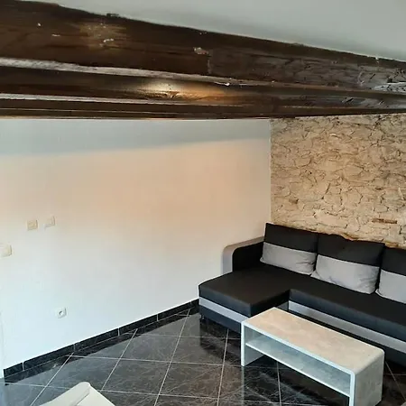 شقة T3 Hyper-centre Au Calme Tout Equipe Parking Prive