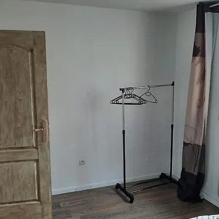 شقة T3 Hyper-centre Au Calme Tout Equipe Parking Prive