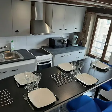 T3 Hyper-centre Au Calme Tout Equipe Parking Prive شقة كاسْتْرْ